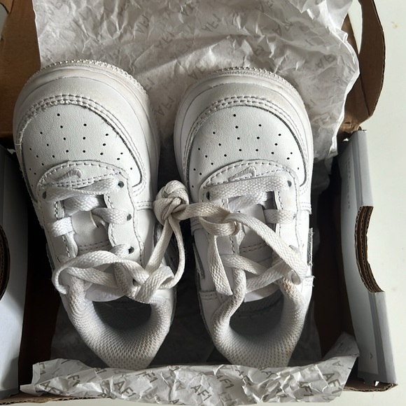 Nike Airforce 1 - Picture 3 of 6